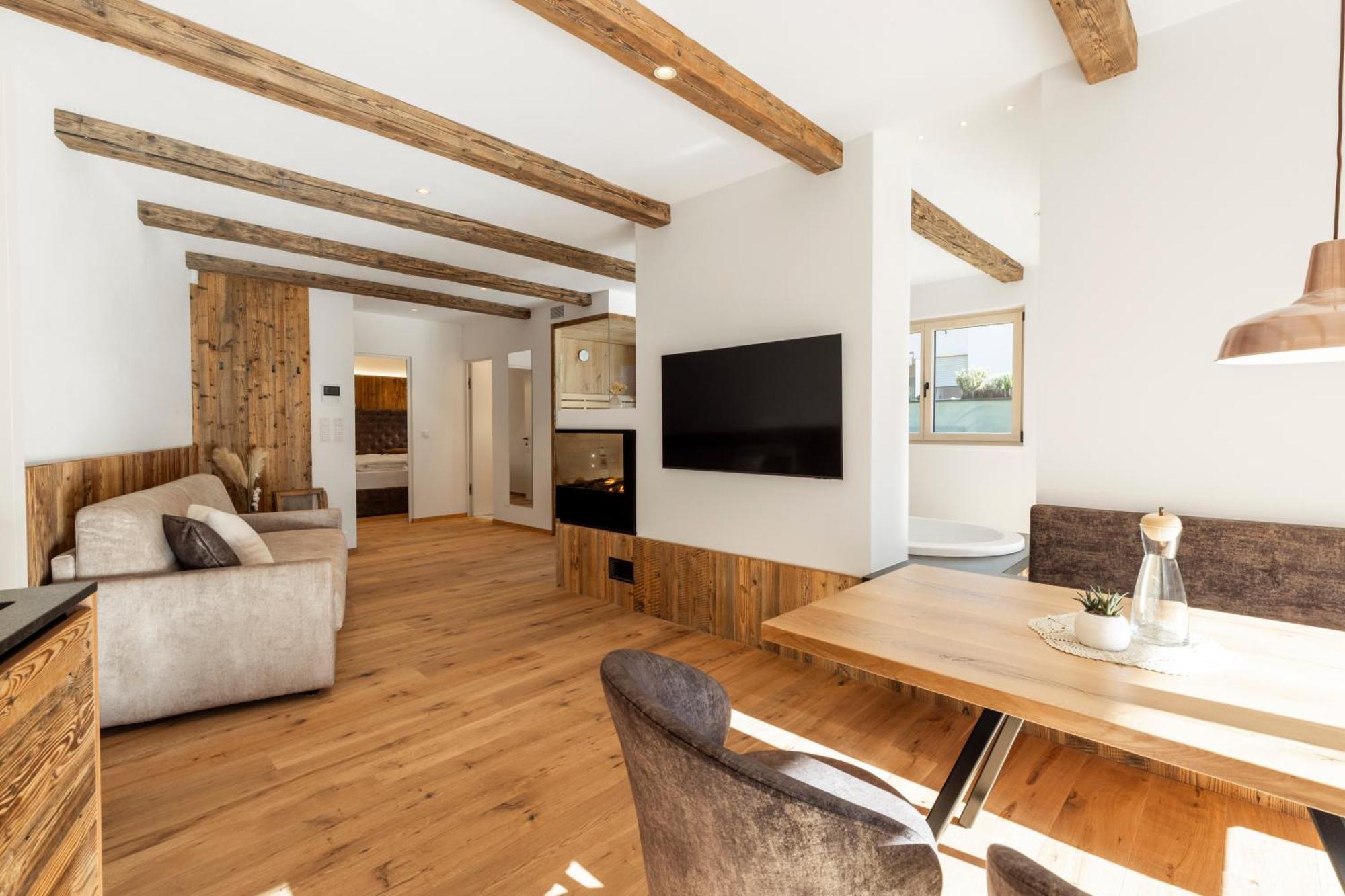 Erbacher Living Nature Apartments Suites Больцано Экстерьер фото